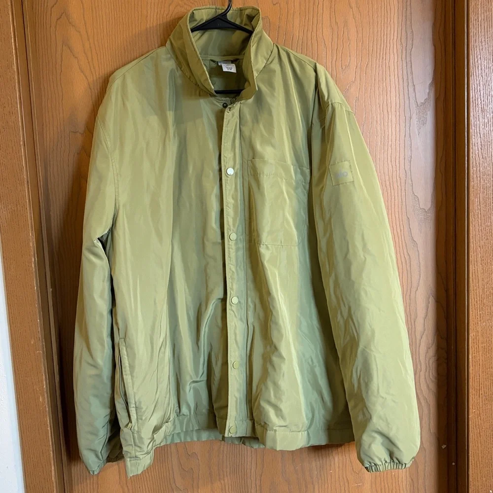 Alo Yoga Women's Legend Jacket in‎ Wasabi Green XL